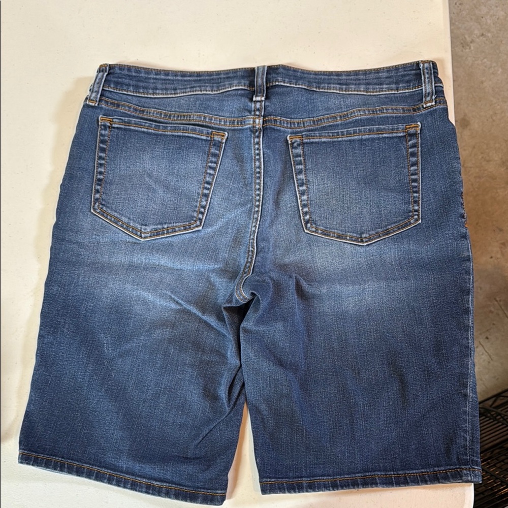 STYLUS Bermuda Blue Denim Shorts - Picture 3 of 3